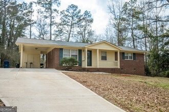 105 Cedar Dr in Watkinsville, GA - Building Photo - Building Photo