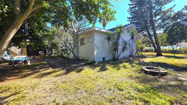 property at 1614 Drew St