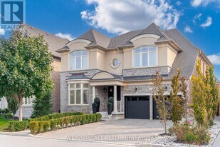 43 Chesney Cres in Vaughan, ON - Building Photo