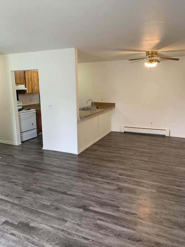 1400 Blvd Apartments and Nearby Lansing Apartments For Rent Lansing, MI