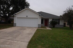 2998 Brittany Bluff Dr in Orange Park, FL - Building Photo