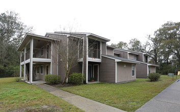 Oakview in Broussard, LA - Building Photo - Building Photo