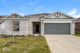 2038 Delta Downs Dr in Seagoville, TX - Building Photo