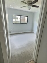 1490 W 42nd Pl in Hialeah, FL - Building Photo - Building Photo