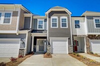 3845 Hayden Ln in Sherrills Ford, NC - Foto de edificio - Building Photo