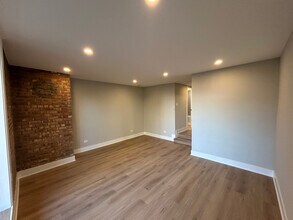 1254 N La Salle Dr, Unit 1220 North LASALLE, #1220 in Chicago, IL - Building Photo - Building Photo