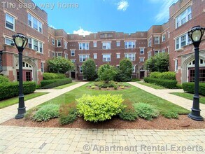 520 High St, Unit #33B in Medford, MA - Building Photo - Building Photo