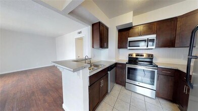 5515 Gaston Ave in Dallas, TX - Building Photo - Building Photo