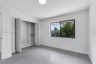 7106 SW 103rd Pl in Miami, FL - Building Photo - Building Photo