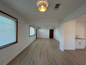 720 Sandell Dr in White Settlement, TX - Building Photo - Building Photo