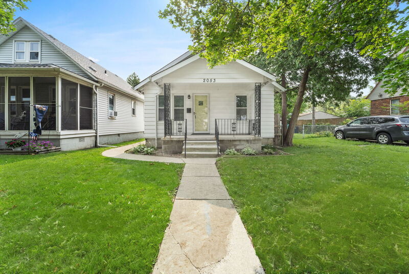 2053 Austin Ave in Lincoln Park, MI - Building Photo