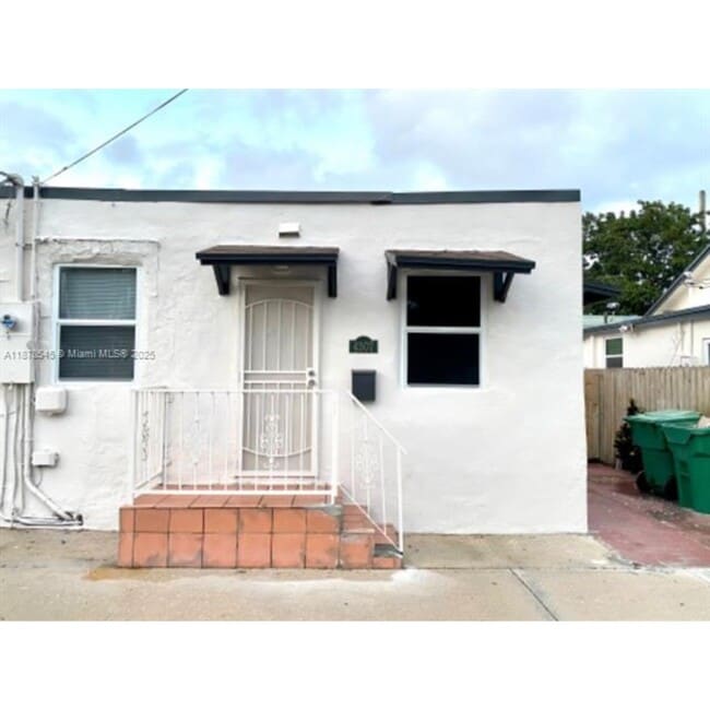 property at 4307 SW 9th St