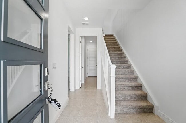 10102 Sunnifa Aly in Orlando, FL - Building Photo - Building Photo