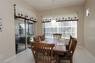 16132 Parque Ln in Naples, FL - Building Photo - Building Photo