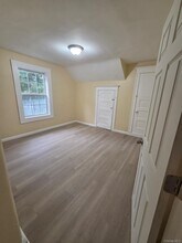 8 Cottage St-Unit -2 in Monticello, NY - Building Photo - Building Photo