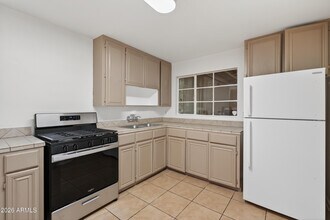 2217 W Rancho Dr in Phoenix, AZ - Building Photo - Building Photo