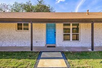 10509 Macmora Rd in Austin, TX - Foto de edificio - Building Photo