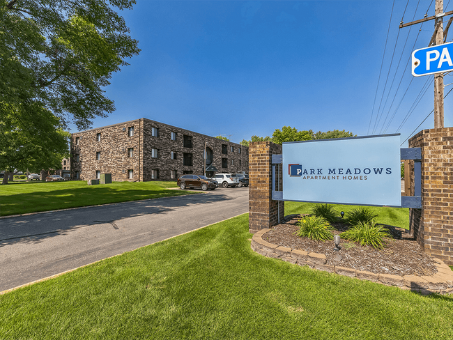 Park Meadows Apartments in Waite Park, MN | ApartmentHomeLiving.com