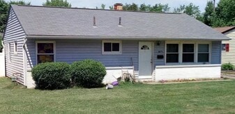 3875 Irwin Ave in Grove City, OH - Building Photo