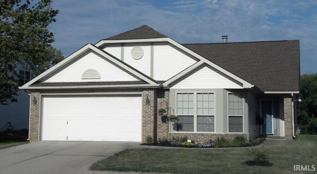 2245 Sandpiper Ct N in West Lafayette, IN - Building Photo