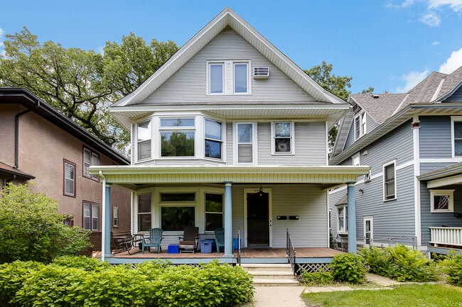 1660 Marshall Ave, Unit Upper Level #2