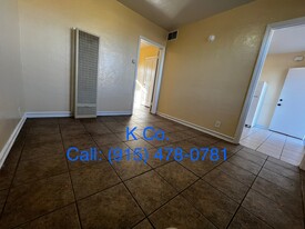 2820 Fort Blvd, Unit 2 in El Paso, TX - Building Photo - Building Photo