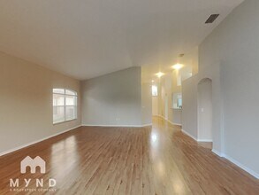 1328 Maximilian Dr in Zephyrhills, FL - Building Photo - Building Photo