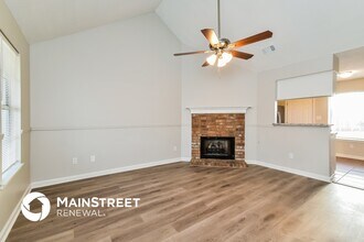 7098 Hampton Dr in Horn Lake, MS - Building Photo - Building Photo