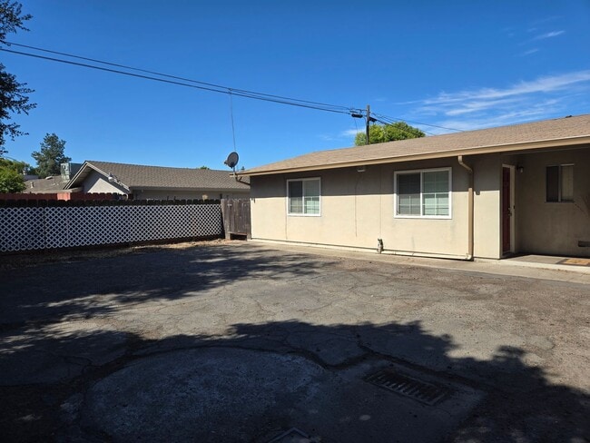 property at 1526 Locke Rd
