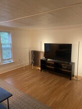 826 N Aurora St, Unit 2 in Ithaca, NY - Foto de edificio - Building Photo