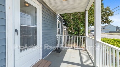 3544 E Ocean View Ave in Norfolk, VA - Building Photo - Building Photo
