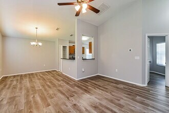 10924 Pinewood Cove Ln in Orlando, FL - Building Photo - Building Photo