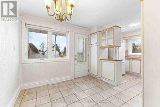 1320 St. Jean St in Ottawa, ON - Building Photo - Building Photo