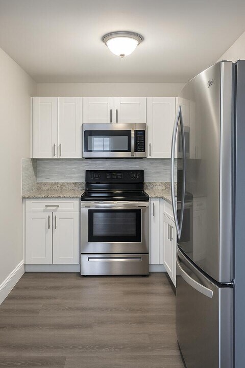 537 S Sequoia Dr in West Palm Beach, FL - Building Photo
