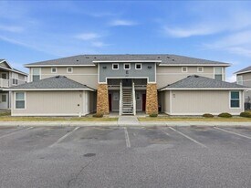 6405 Chapel Hill Blvd in Pasco, WA - Building Photo