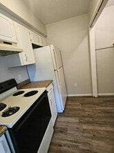 203 Country Villa Ln in St. Robert, MO - Building Photo - Building Photo