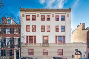 532 Spruce St in Philadelphia, PA - Building Photo