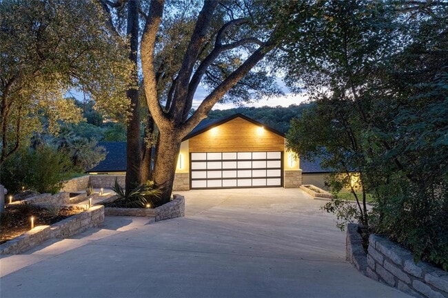 property at 620 Bermuda St