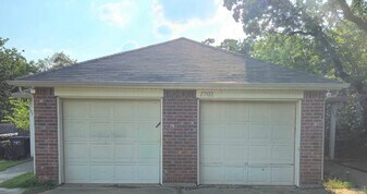 Room in Duplex on Stalcup Rd in Fort Worth, TX - Building Photo