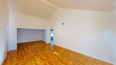 23 Woodpine Dr in Irvine, CA - Building Photo - Building Photo