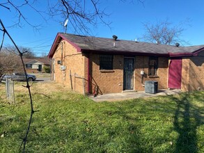 3404 Moonlight Dr in Nashville, TN - Building Photo - Building Photo