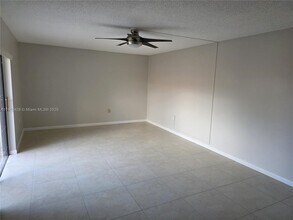 3900 County Line Rd in Tequesta, FL - Building Photo - Building Photo