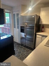 344 Shady Glen Dr in Capitol Heights, MD - Building Photo - Building Photo