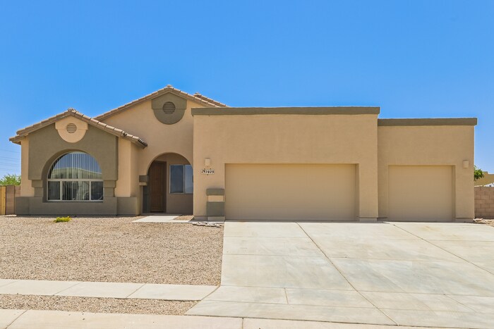 7825 W Freedom Eagle Dr in Tucson, AZ - Building Photo