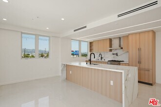 1414 S Beverly Dr in Los Angeles, CA - Building Photo - Building Photo