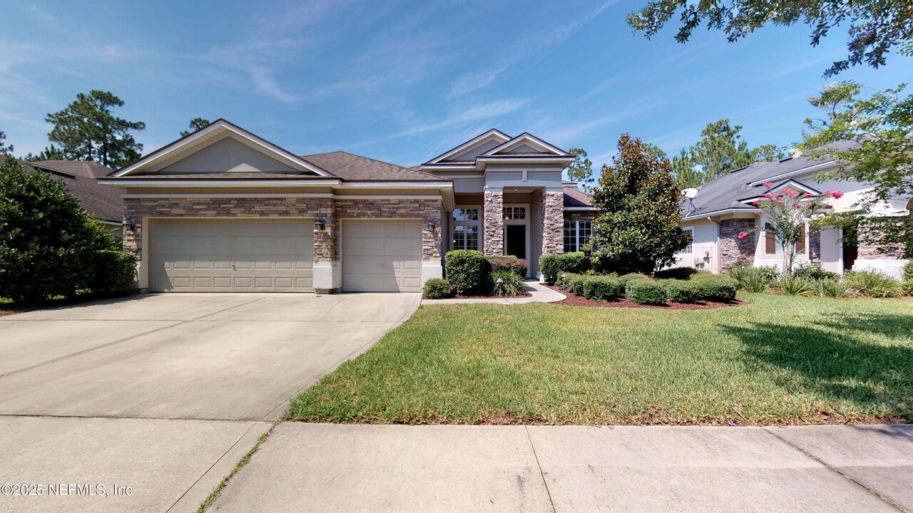 5995 Shadehill Rd in Jacksonville, FL - Building Photo