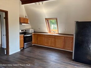 3559 NY-32 in Saugerties, NY - Building Photo - Building Photo