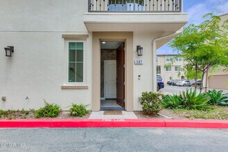 597 Mustang St in Camarillo, CA - Building Photo - Building Photo