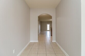 4204 Tower Ln in Crowley, TX - Foto de edificio - Building Photo