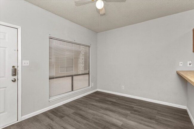 property at 2120 Pearl St